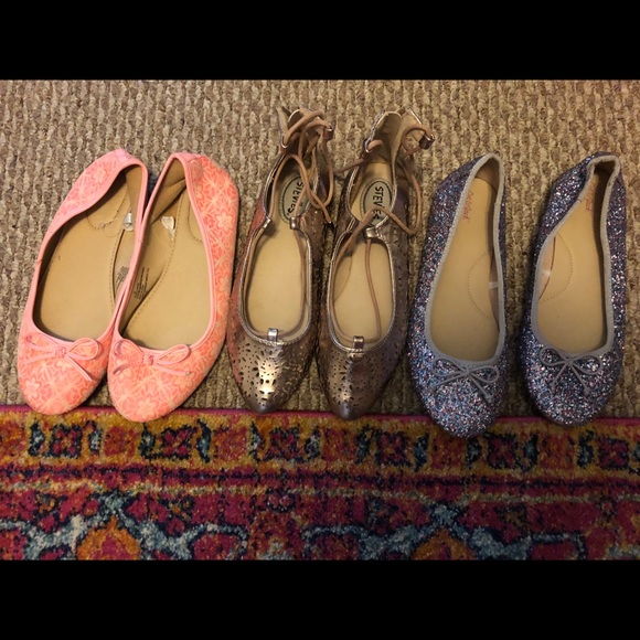 Girls Size 5 Shoes Cat and Jack - Picture 1 of 1